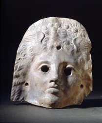 Masker voor tragedies in de Romeinse tijd. Museo della Scala. Milaan