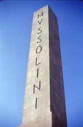 Rome Foro Italico. Overzicht van de obelisk gewijd aan Mussolini.