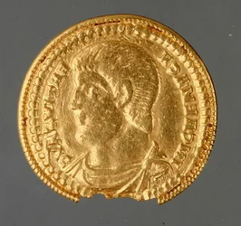 Solidus van Magnentius, gevonden in Kirchberg, ca. 350-353 (goud)