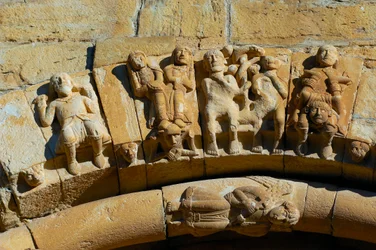 Gevel van de Kerk van Santa Maria de Covet, Isona, Spanje (detail)