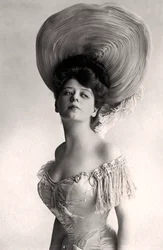 Camille Clifford 1885-1971, Belgische actrice, 1905