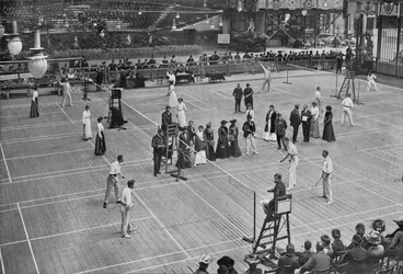 Een badminton toernooi in het Crystal Palace