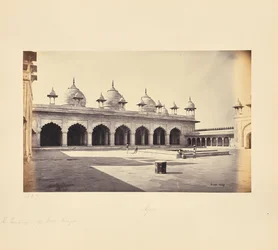 Agra; vierhoek van de Motee Musjid (Parelmoskee)