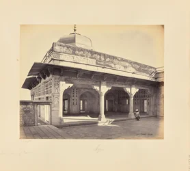 Agra; het fort, interieur van de zenana met mozaïekwerk, ander gezicht