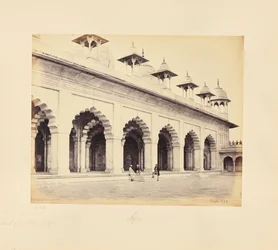Agra; de voorzijde van de Moti Masjid