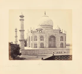 Agra; De Taj, vanaf de hoek van de Quadrangle