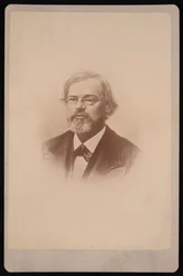 Portret van Townend Glover