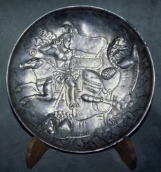 Schaal met Koning Ardashir II, uit Sari, Mazandaran