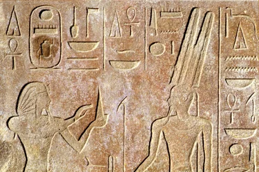 Hatsjepsoet biedt brood aan Amon Ra, Karnak/Luxor Tempel