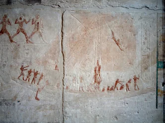 Egyptische oudheid: navigatiescène. Kalkstenen reliëf uit de Kapel van Mastaba van Akhethetep in Saqqara. 5e dynastie (rond 2500-2350 v.Chr.) 2300 v.Chr. Parijs, Louvre Museum