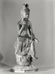 Bodhisattva zittend in een meditatieve houding, ca. 645-794