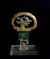 Bronzen handvat met griffioenkop, 6e-5e eeuw v.Chr.