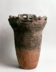 Grote terracotta vaas uit Fukushima, Jomon-periode 16e-10e eeuw v.Chr.