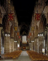 Gotische kunst: uitzicht op het interieur van de kathedraal van Glasgow. 12e eeuw. Schotland