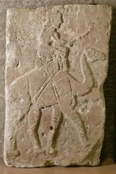 Plaquette met dromedarisrijder, Tell Halaf, Noord-Syrië