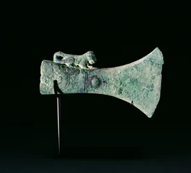 Bijlkop, Dongson Cultuur, ca. 200 v.Chr.-200 na Chr.