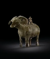 Rituele wijnvat in de vorm van een ram, Gong