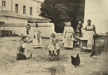 Jam maken in de binnenplaats van het huis van Leo Tolstoy, Yasnaya Polyana, nabij Tula, Rusland, 1900