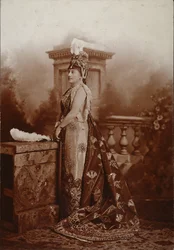 Louise, Hertogin van Devonshire, als Zenobia, Koningin van Palmyra, Het Diamanten Jubileumbal van de Hertogin van Devonshire in Devonshire House