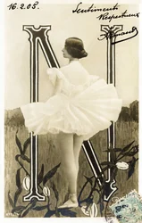 N: Cleopatre Diane de Merode, genaamd Cleo de Merode, danseres uit de Belle Epoque, opgeleid aan de Opera de Paris - Theatre des Folies Bergere, Parijs - alfabet in ansichtkaart