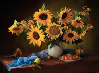 Warm stilleven met zonnebloemen