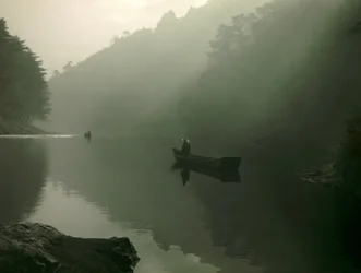 Japanse visser in Arashiyama, ten westen van Kyoto, circa 1900 - 1915 (foto)