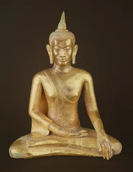 Boeddha zittend in meditatie