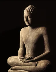 Mediterende Boeddha, Davaravati-periode