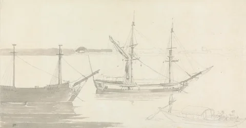 Twee afgemeerde schepen en een vissersboot