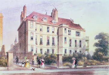 Ingang naar Queen Square vanuit het Park, met uitzicht op het huis van Jeremy Bentham