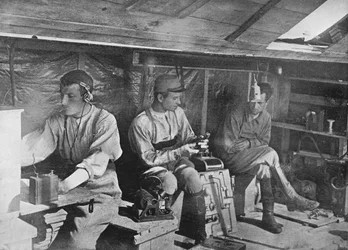 Een Franse telefoonpaal, 1915