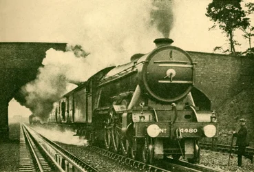 Een Pacific-locomotief neemt water op met een snelheid van 2.500 gallons in tien seconden - Londen en Noord