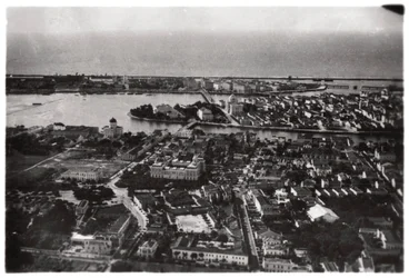 Luchtfoto van Recife, Brazilië, vanuit een Zeppelin, 1930-1933