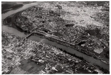 Luchtfoto van Sevilla, Spanje, vanuit een Zeppelin, 1929-1933
