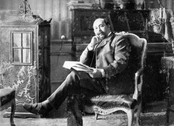 Alfred Capus, Franse journalist en toneelschrijver, 1915