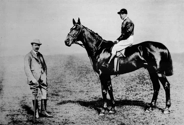 Hinderlaag II, 1911