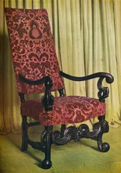 Een Gestoffeerde Armstoel, circa 1680