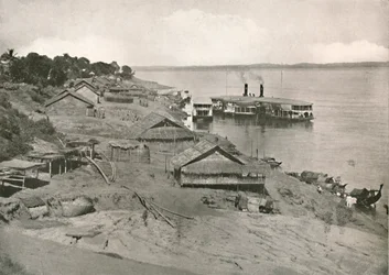 Bhamo - Irrawaddy Flotilla Poststoomboot bij de Ghat, 1900