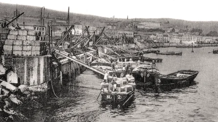 Boten op de rivier Malecon, Valparaiso, Chili