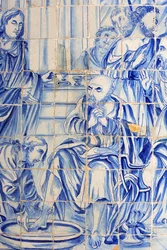 Brazilië, Bahia, Salvador: Azulejo in Bonfim kerk: Jezus wast de voeten van een discipel