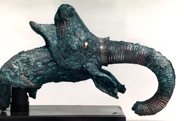 Bronzen Beeld met Gouden Incrustaties