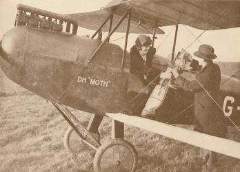 Per vliegtuig naar de golfbanen in een kleine 27-60 PK Moth Light Plane, 1927