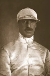 Kapitein G Middleton, eind 19e eeuw, 1911