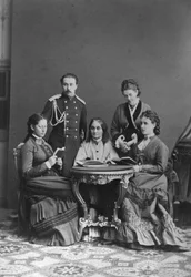 Graaf Sergei Sheremetev en Gravin Ekaterina Sheremeteva en familie, 1870s