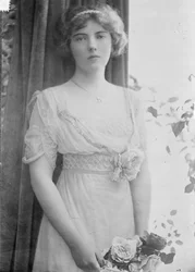 Gravin Anastasia Mikhailovna de Torby 1892-1977, 1914