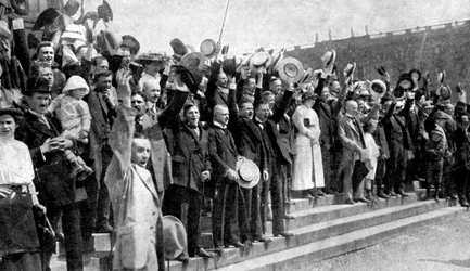 Menigten juichen tijdens het uitbreken van vijandelijkheden, oorlogslust in Duitsland, Eerste Wereldoorlog, 1914