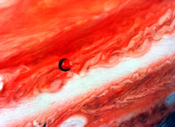 Detail van Jupiter en zijn Binnenste Satelliet Io