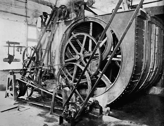 Economie in een papierfabriek, 1919