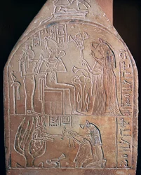 Egyptisch detail van de grafstèle van een zanger in de tempel van Amon
