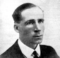 Ernest Raymond, Britse romanschrijver